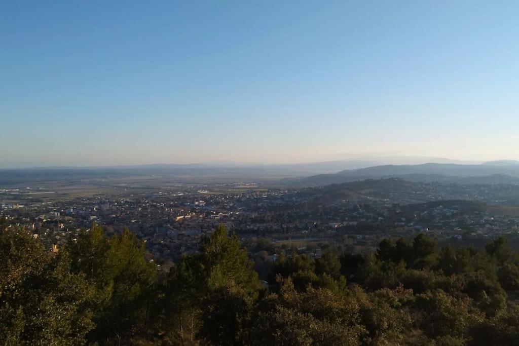 Superbe Appartement Avec Terrasse Sur Les Toits Manosque Exterior photo